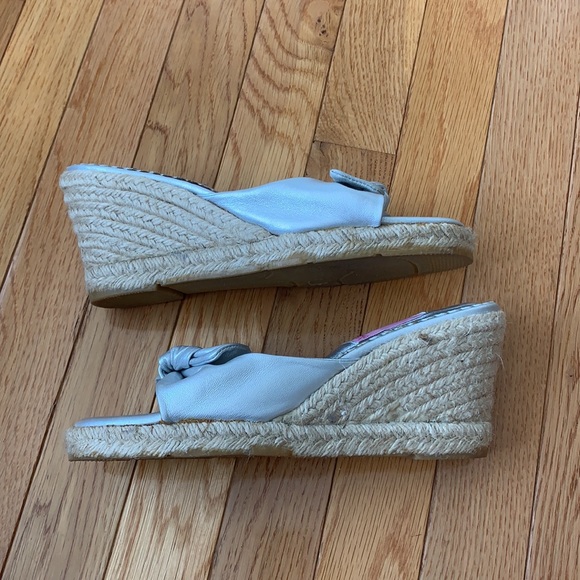 Women’s Silver Lilly Pulitzer Espadrilles Sz 8 1/2 - Picture 15 of 16